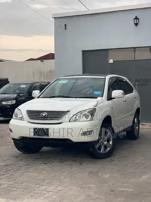 Photo - Toyota Harrier 2007 White