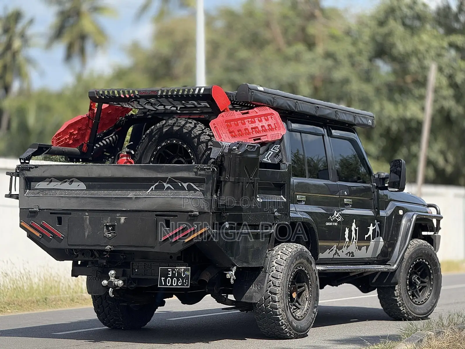 Toyota Land Cruiser 2011 Black