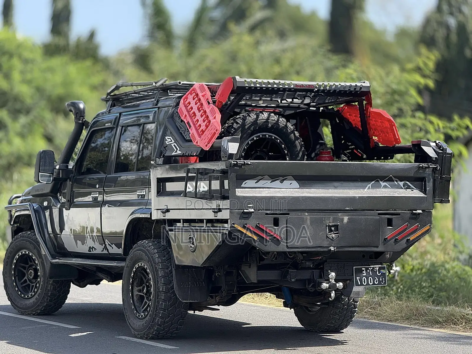 Toyota Land Cruiser 2011 Black