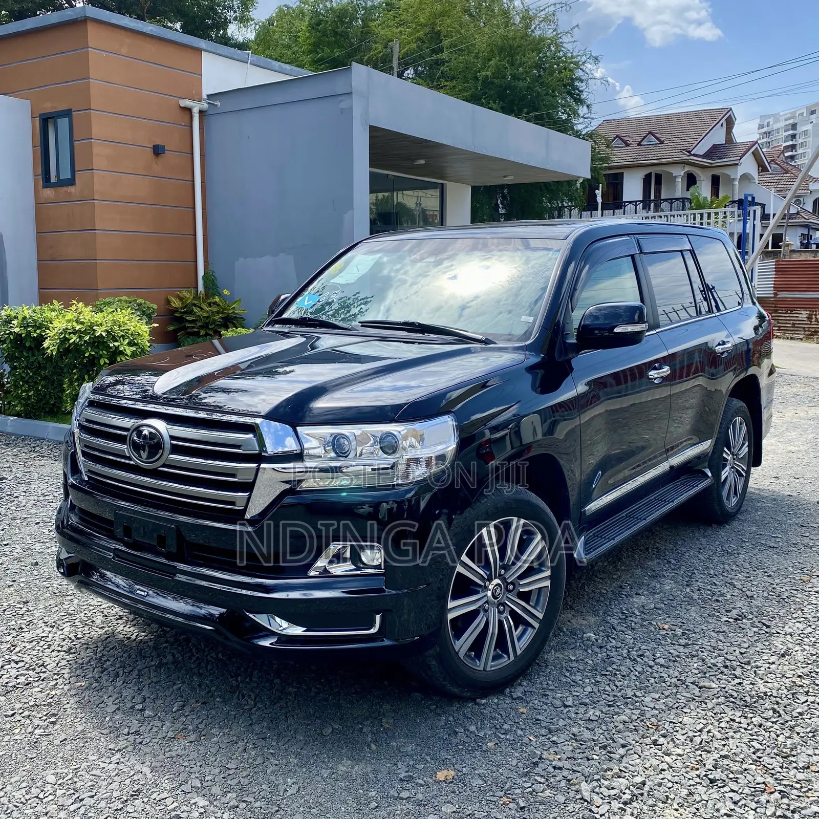 Toyota Land Cruiser 4.6 V8 ZX 2016 Black