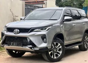 Toyota Fortuner 2023 Gray