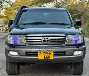 Photo - Toyota Land Cruiser 2001 Green