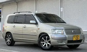 Toyota Succeed 2004 Gold