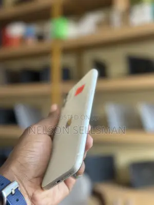 Apple iPhone 11 128 GB White