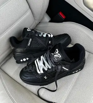 Lv Trainer Black