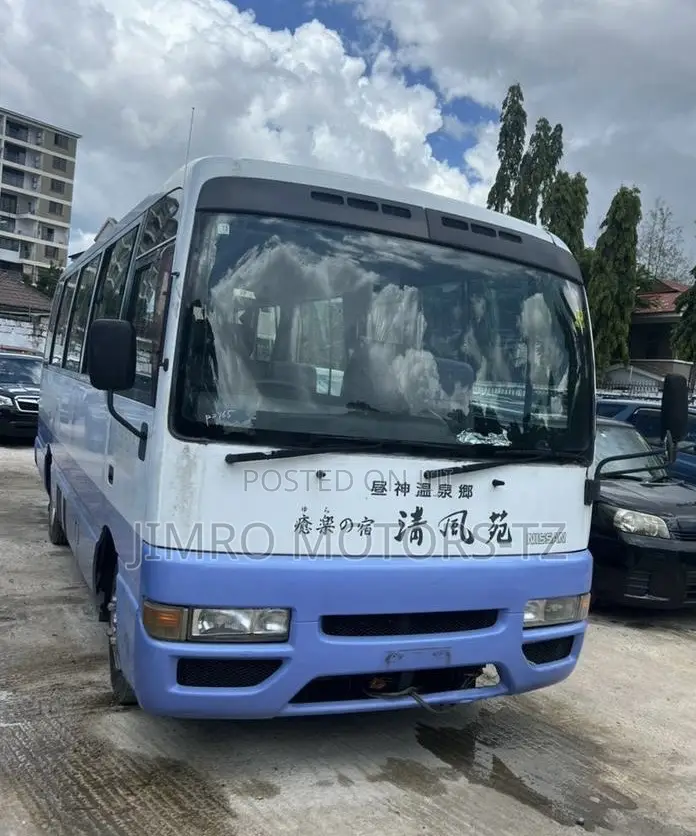 Nissan Civilian 2003 White