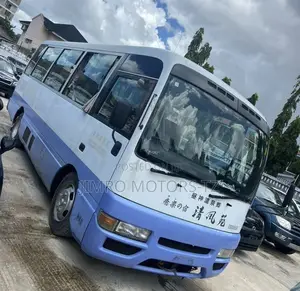 Nissan Civilian 2003 White