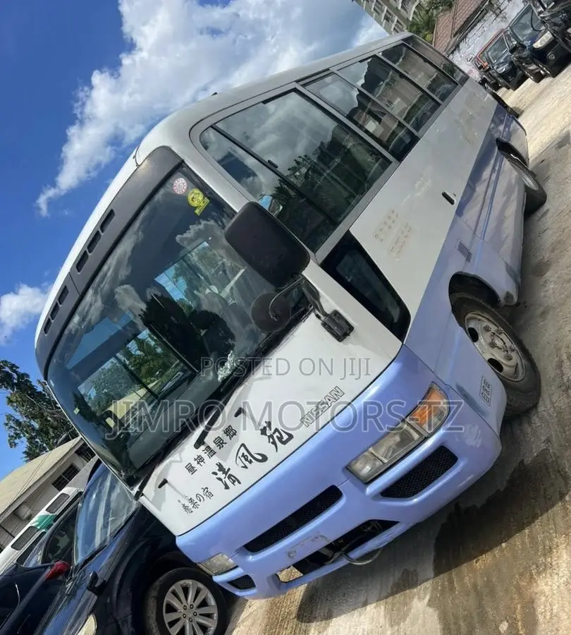 Nissan Civilian 2003 White