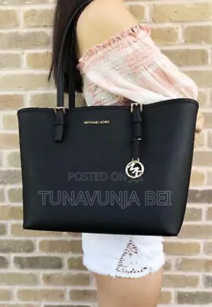 Michael Kols / Plain Handbags