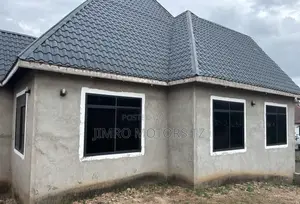 Nyumba Inauzwa 280m Ipo Goba Nji 4 Ipo Barabarani