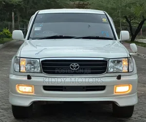 Toyota Land Cruiser 2000 Pearl