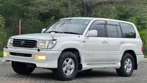Toyota Land Cruiser 2000 Pearl