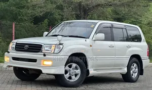 Toyota Land Cruiser 2000 Pearl