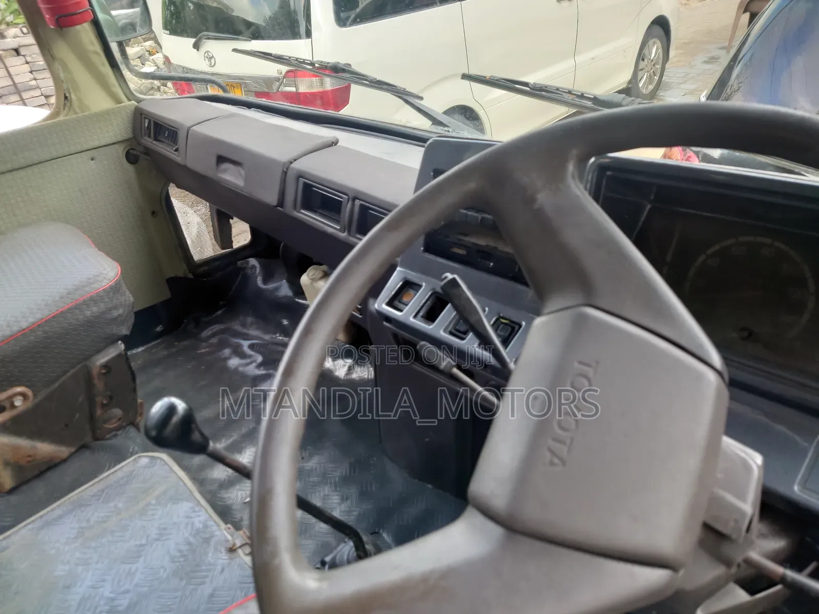 Toyota Coaster 1996 Beige