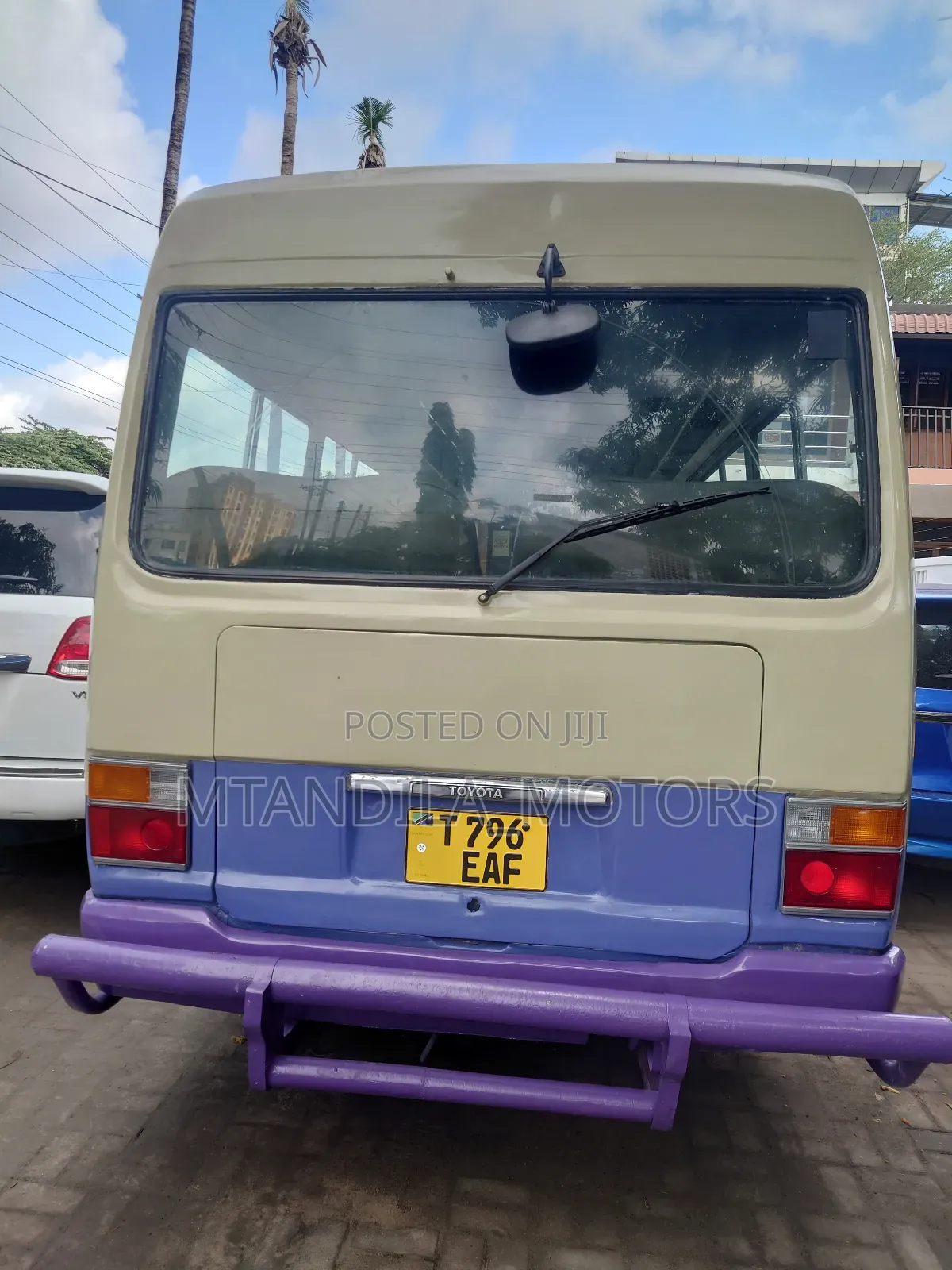 Toyota Coaster 1996 Beige