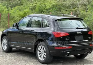 Audi Q5 2015 Matt Black
