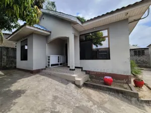 3bdrm House in Yusuph Mchakama, Chamazi for sale