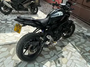Yamaha 2017 Black