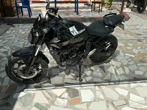 Yamaha 2017 Black