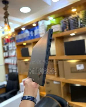 New Lenovo ThinkPad X1 Carbon Gen11 32GB Intel Core Ultra 7 SSD 1T