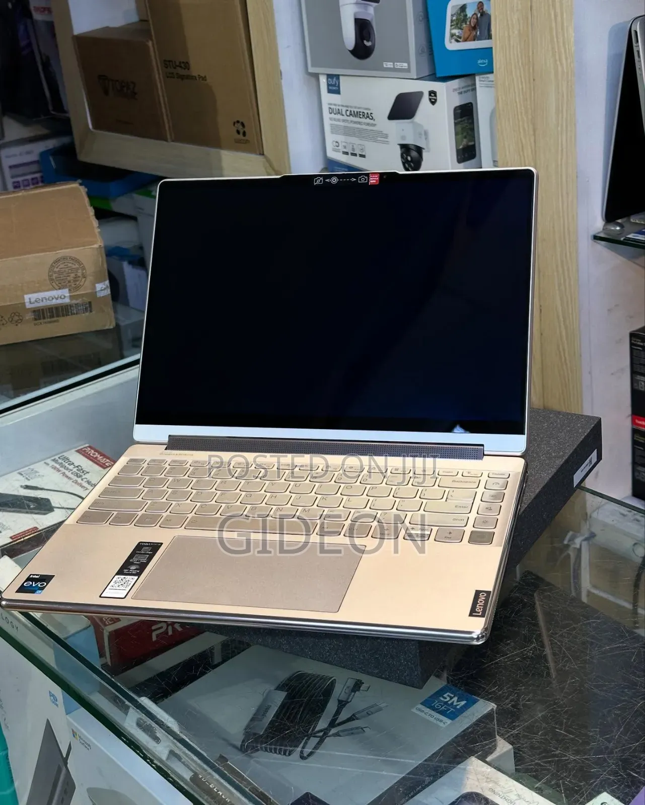 New Laptop Lenovo Yoga 910 16GB Intel Core I7 SSD 1T