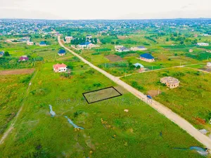 Eneo Lenye Ukubwa Wa SQMT 537 Linauzwa Lipo Bunju a Mji Mpya