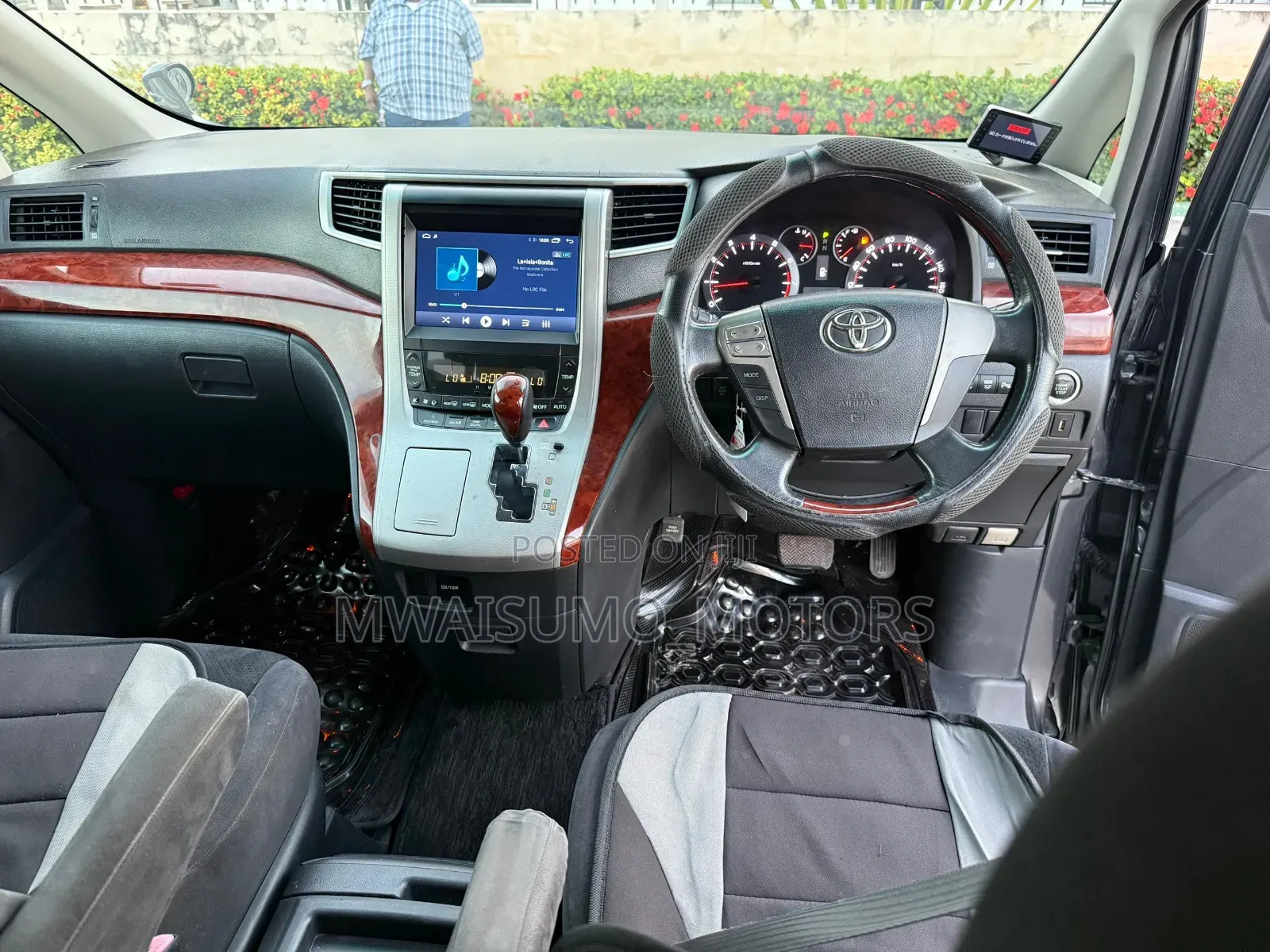 Toyota Vellfire 2009 Gray