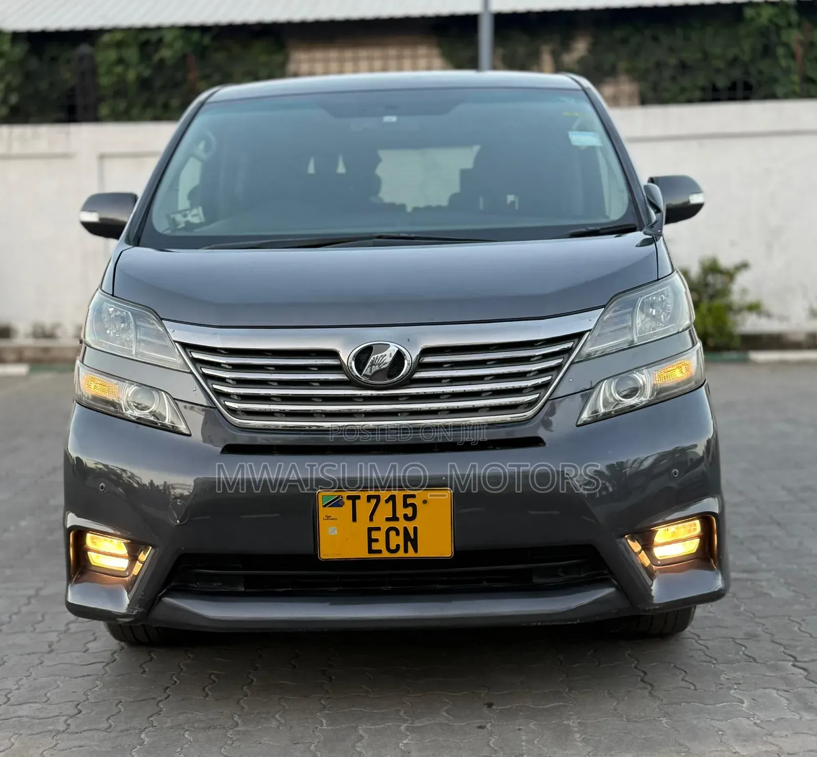 Toyota Vellfire 2009 Gray
