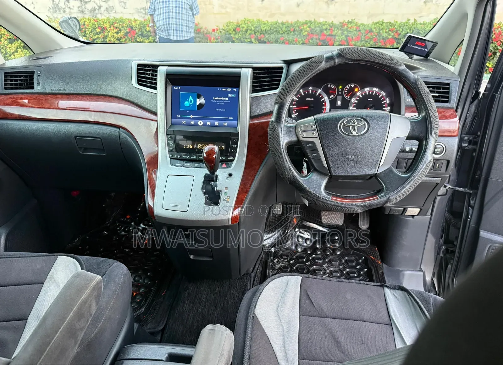 Toyota Vellfire 2009 Gray