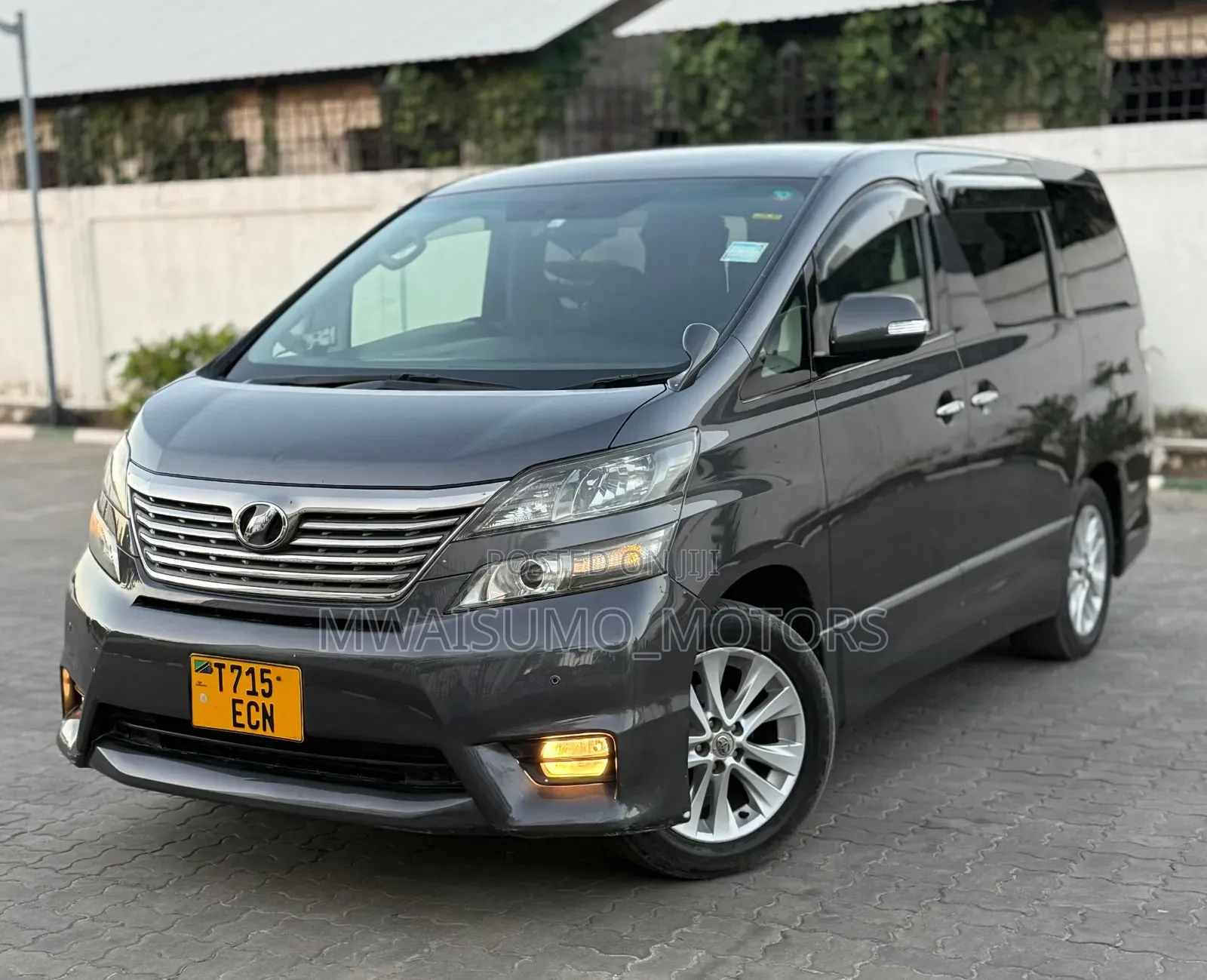 Toyota Vellfire 2009 Gray