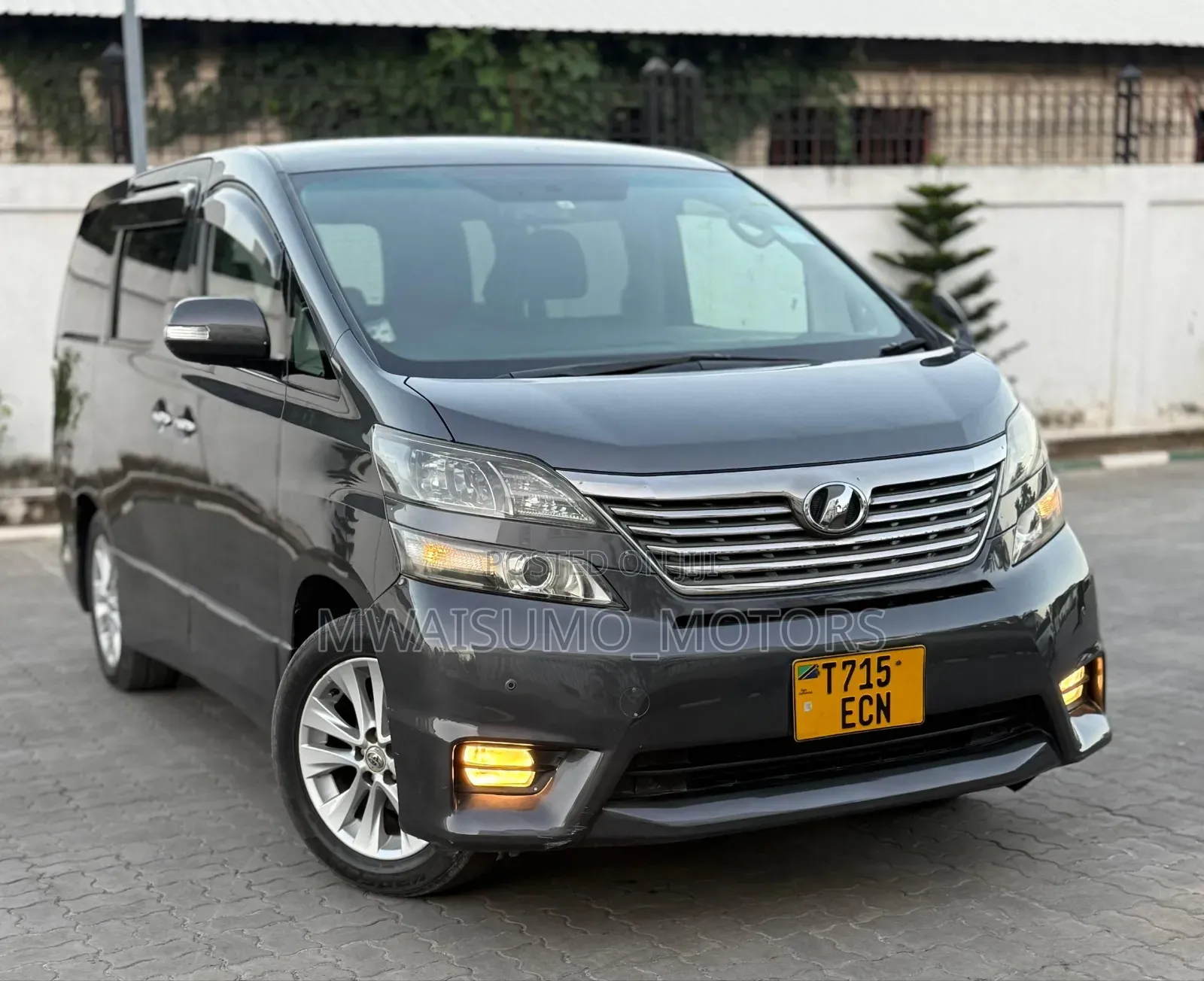 Toyota Vellfire 2009 Gray
