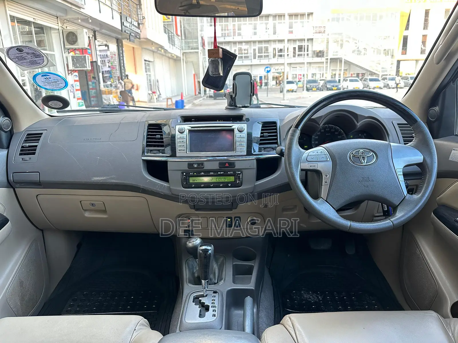 Toyota Fortuner 2013 Silver