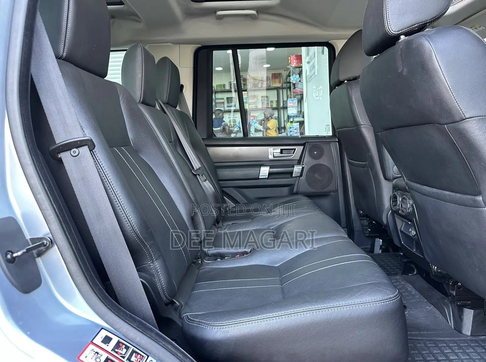 Land Rover Discovery 2014 Blue