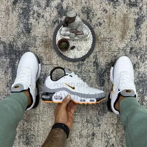 White Yellow Nike Airmax  Plus