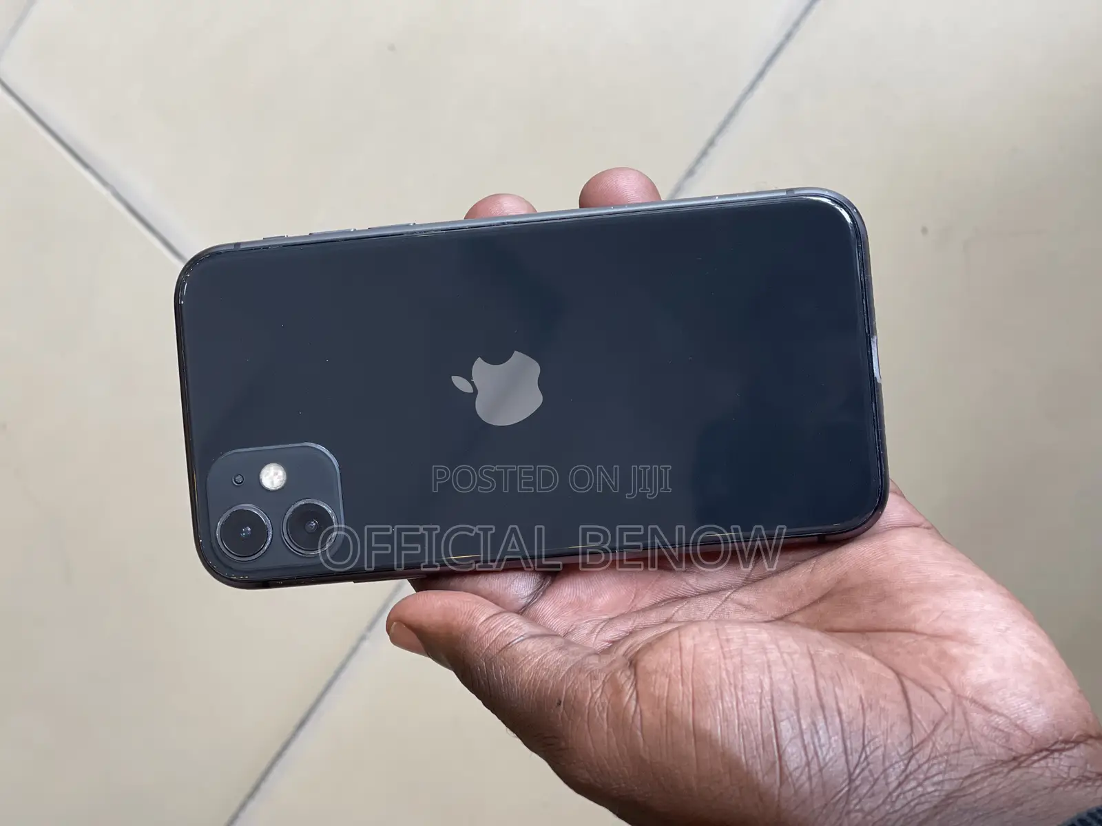 Apple iPhone 11 64 GB Black