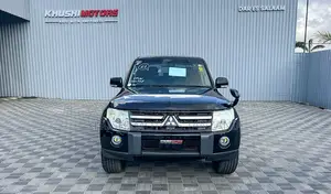 Photo - Mitsubishi Pajero 2006 Black