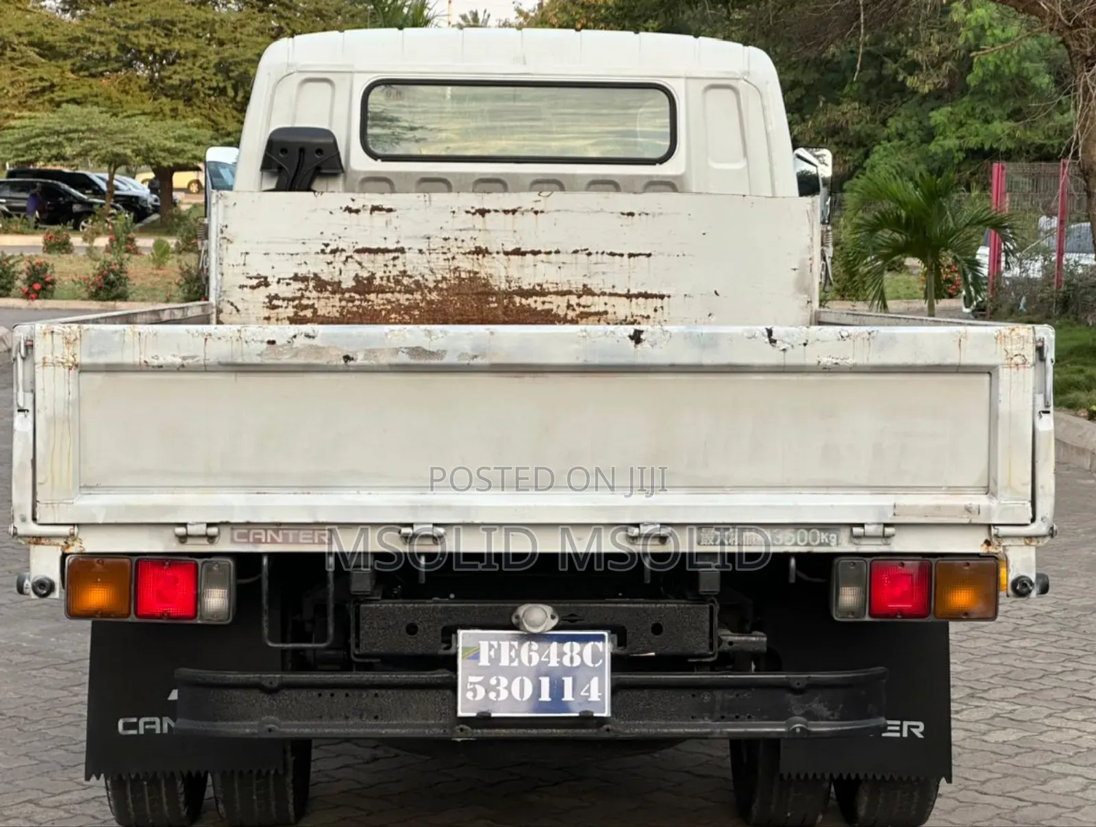 Mitsubishi Canter 2002 White