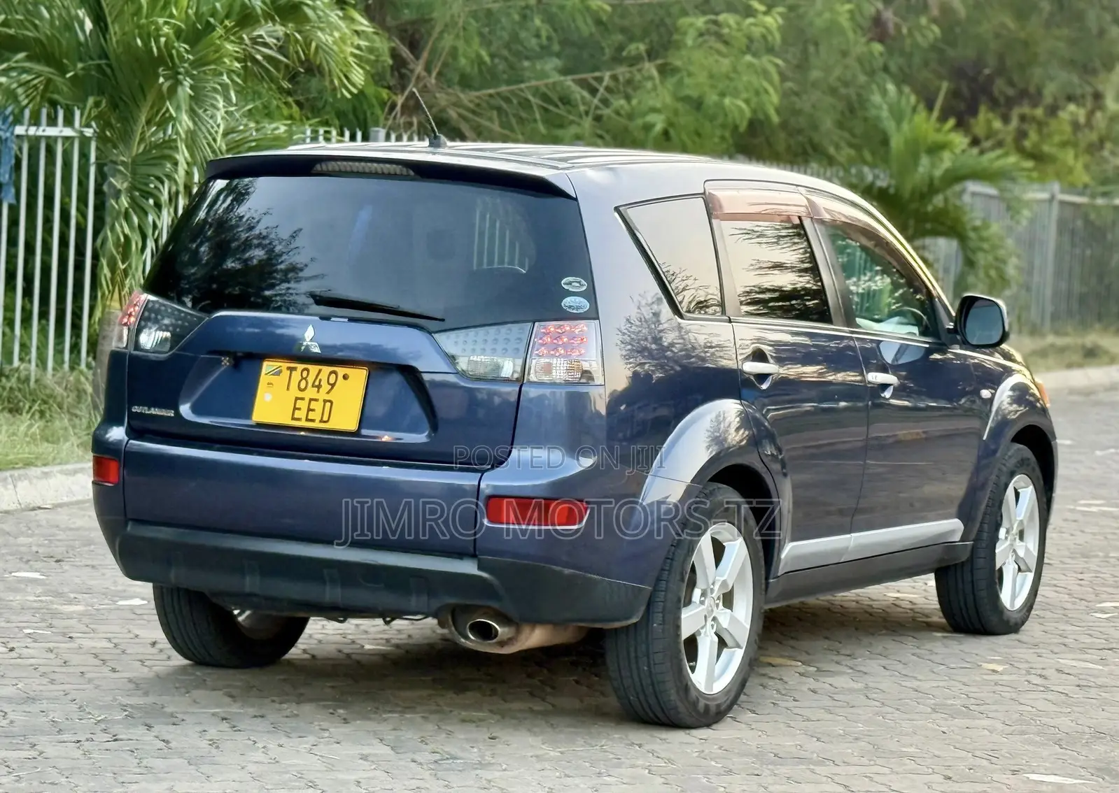Mitsubishi Outlander 2009 Blue