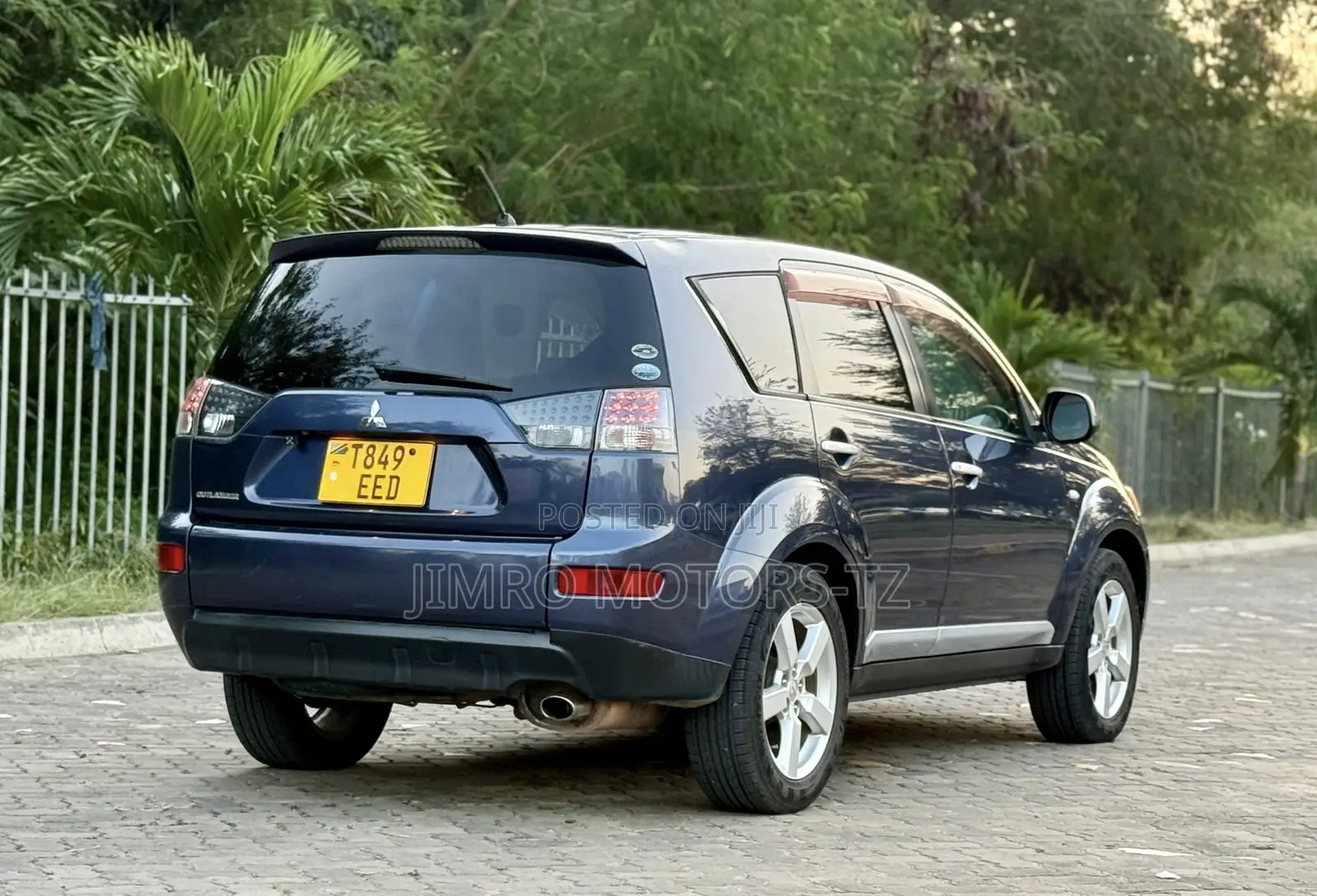Mitsubishi Outlander 2009 Blue