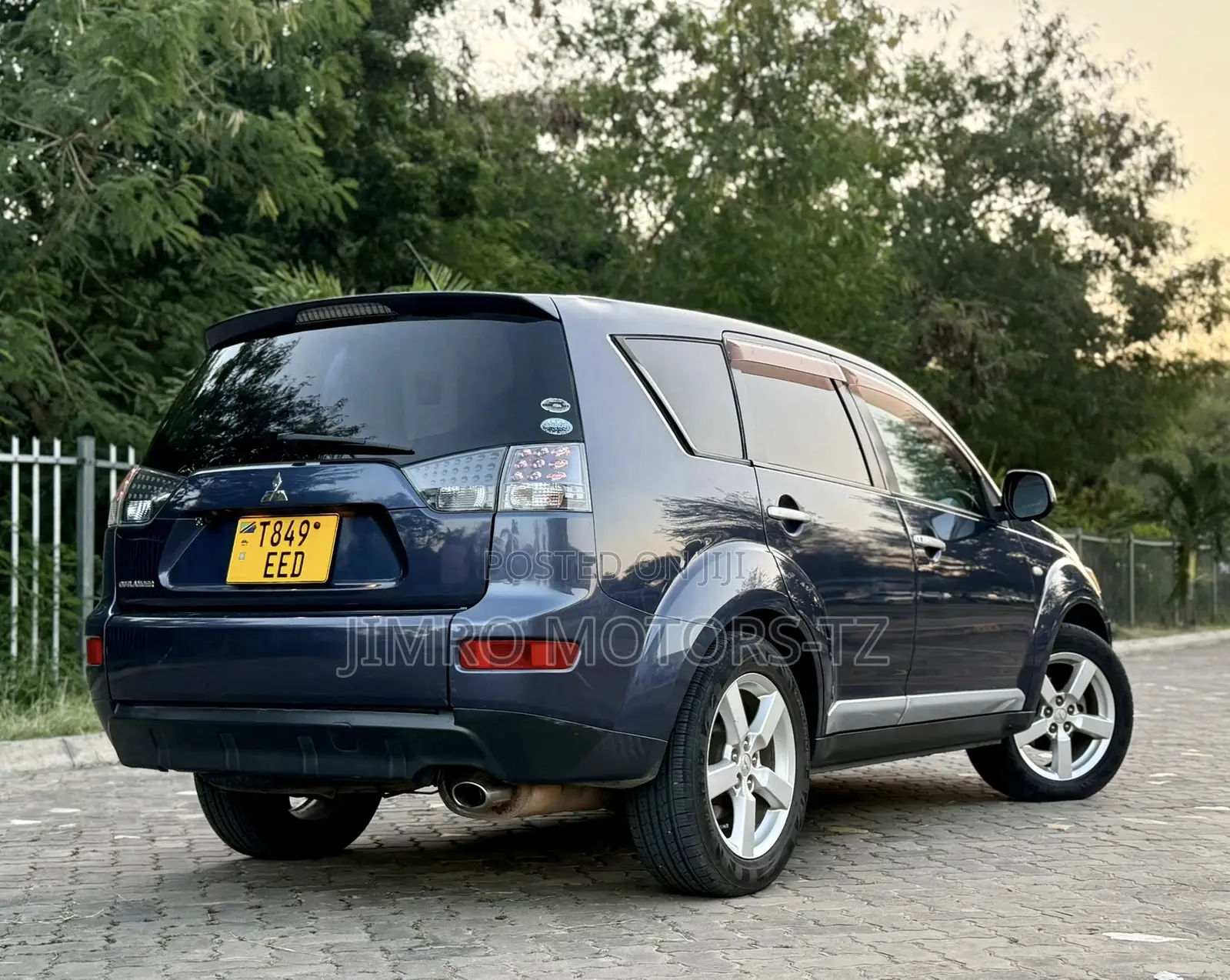 Mitsubishi Outlander 2009 Blue