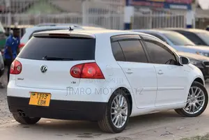 Volkswagen Golf 2008 White