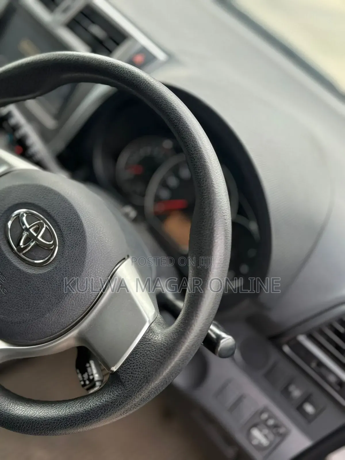 Toyota Ractis 2010 White