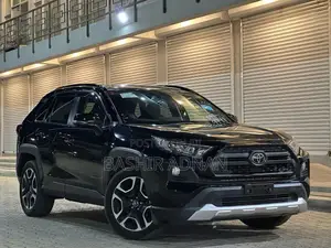 Photo - Toyota RAV4 Adventure AWD 2020 Black