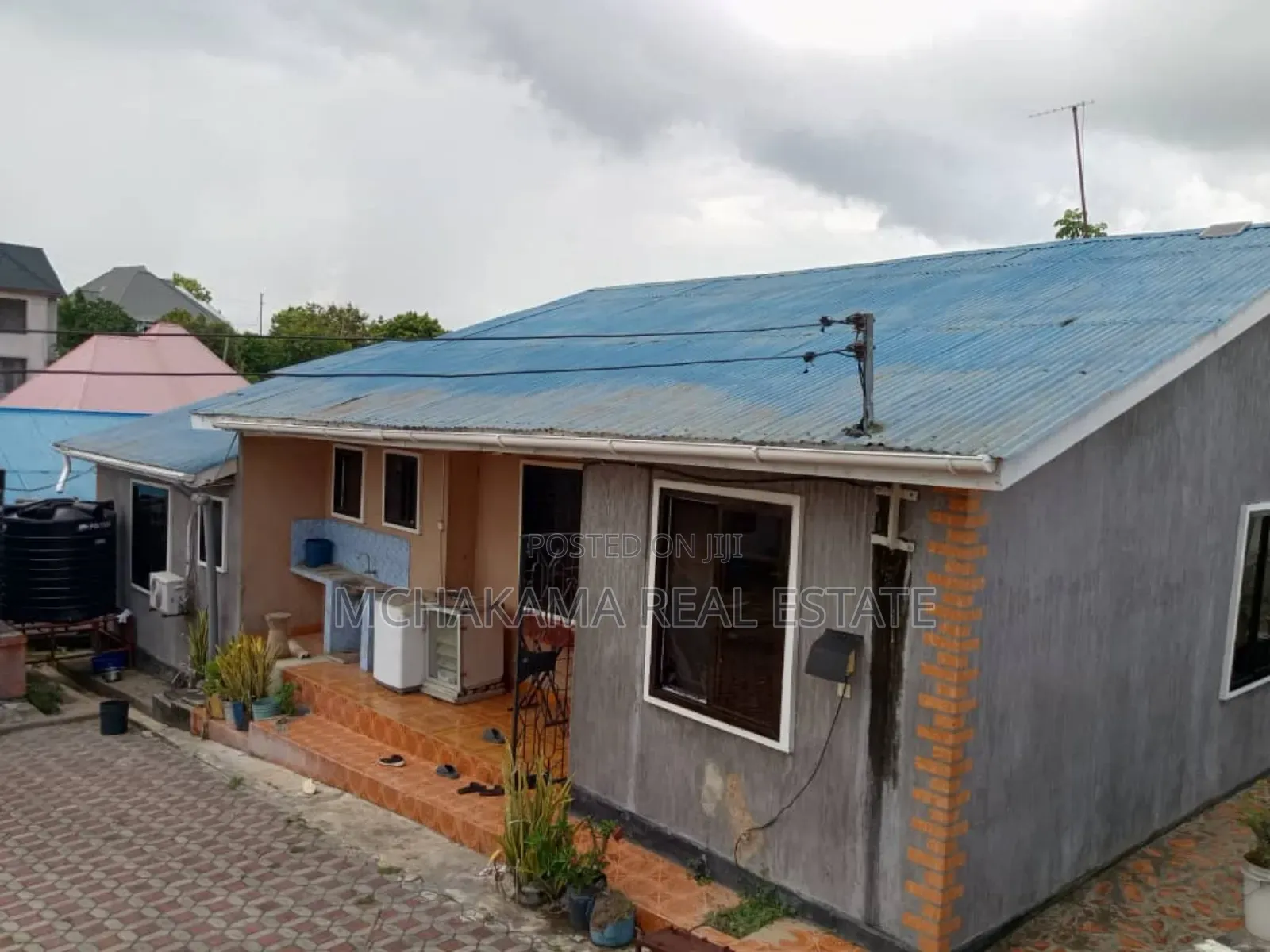 3bdrm House in Yusuph Mchakama, Mbezi for sale