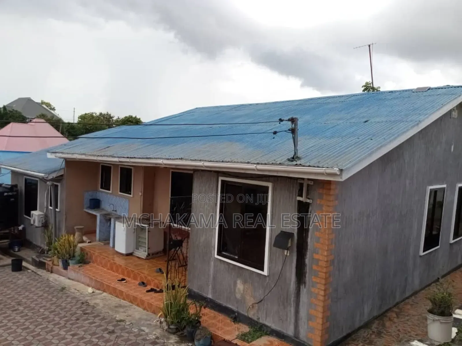 3bdrm House in Yusuph Mchakama, Mbezi for sale