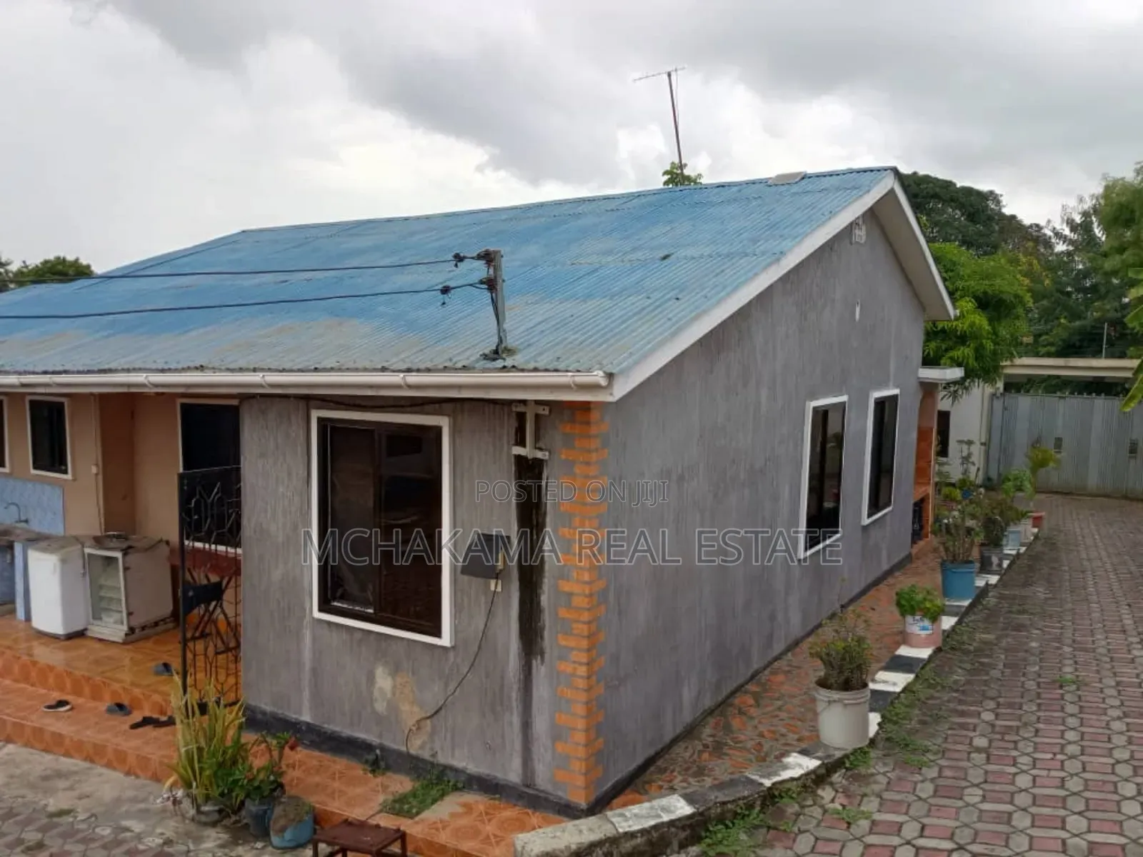 3bdrm House in Yusuph Mchakama, Mbezi for sale