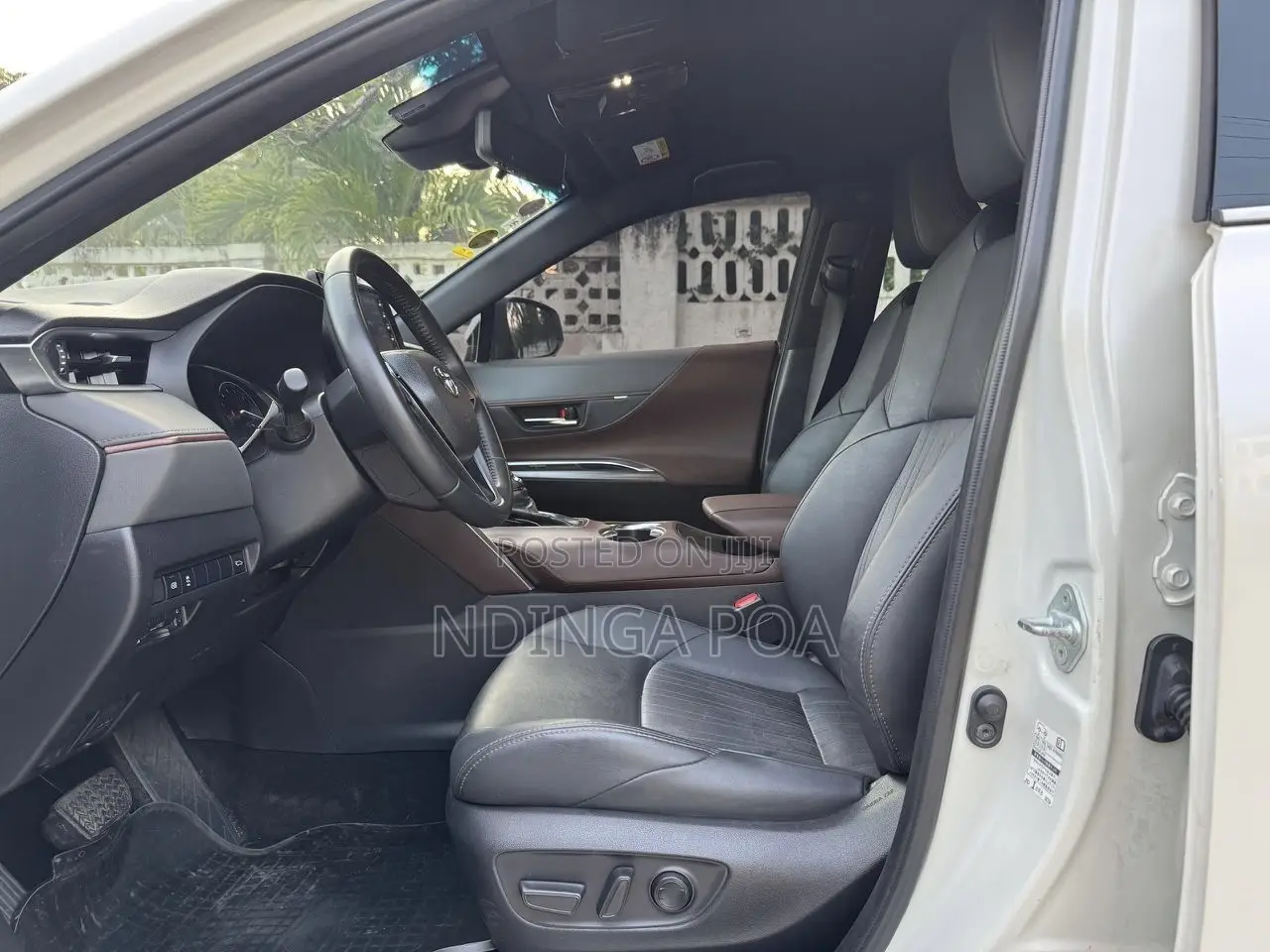 Toyota Harrier 2.0 4WD 2021 White