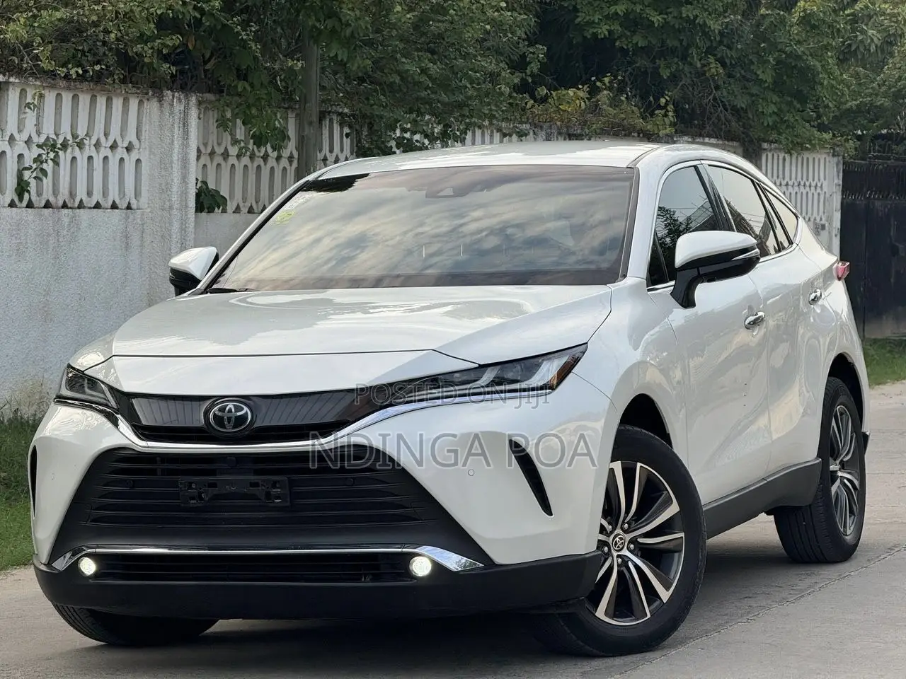 Toyota Harrier 2.0 4WD 2021 White