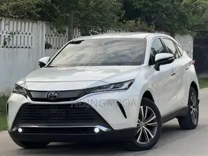 Toyota Harrier 2.0 4WD 2021 White