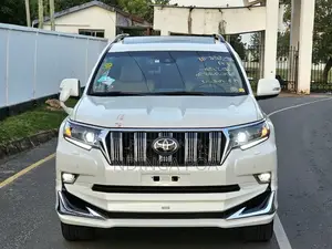 Toyota Land Cruiser Prado 2.7 2023 White